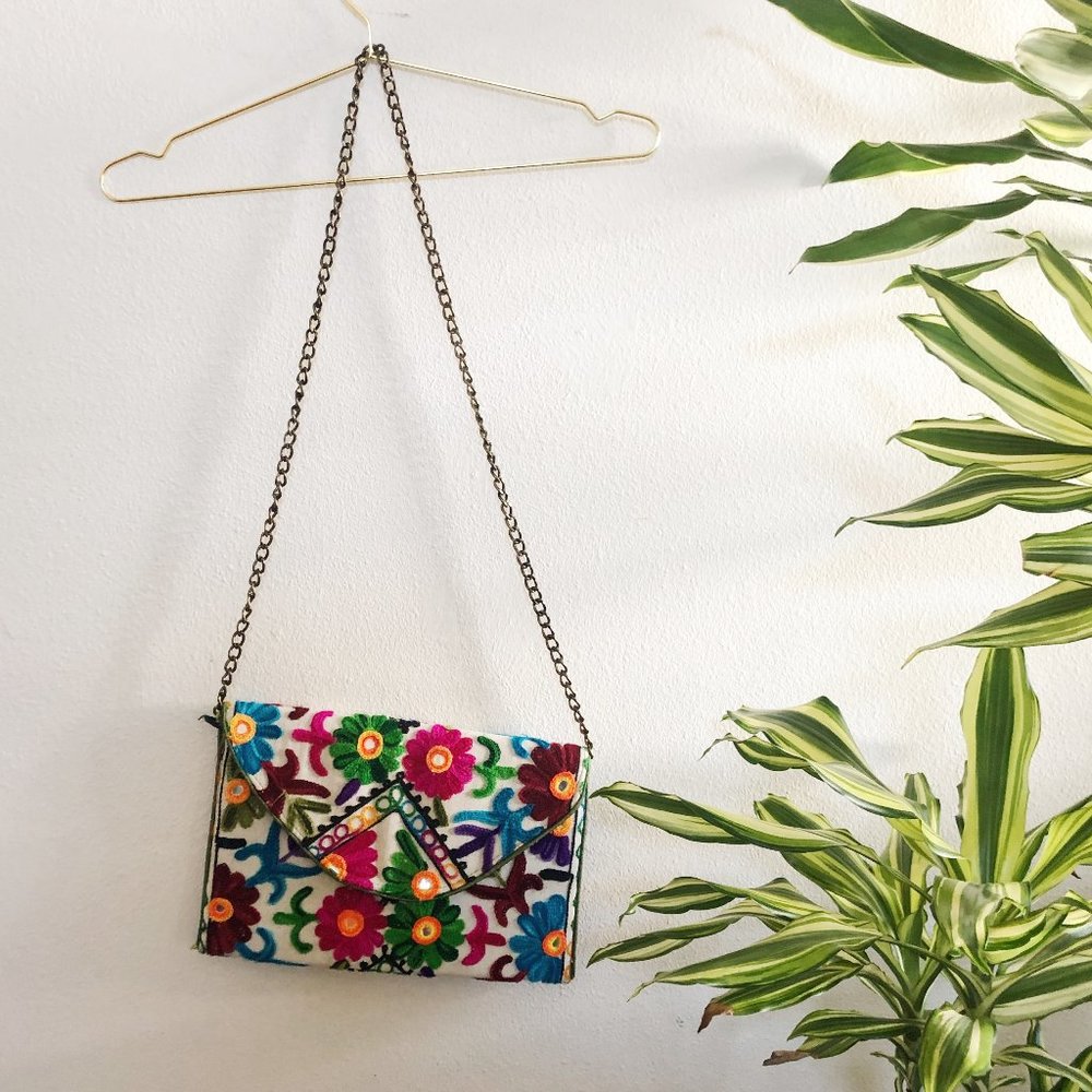 Embroidered Parisian Purse